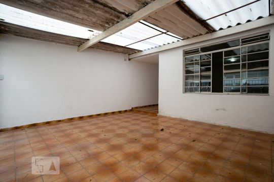 Garagem de casa à venda com 4 quartos, 130m² em Vila Siqueira (zona Norte), São Paulo