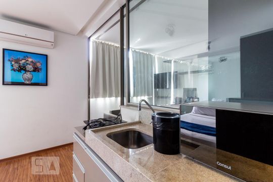 Cozinha de kitnet/studio à venda com 1 quarto, 30m² em Vila Nova Conceição, São Paulo