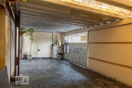 Garagem de casa à venda com 3 quartos, 140m² em Taboão, São Bernardo do Campo