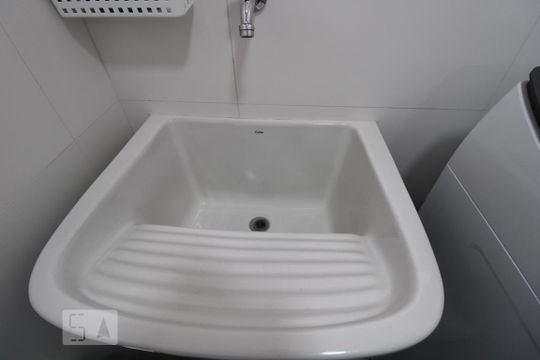 Área de Serviço de apartamento para alugar com 1 quarto, 55m² em Vila Itapura, Campinas