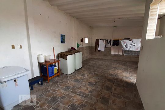 Lavanderia de casa à venda com 5 quartos, 150m² em Vila Alpina, São Paulo