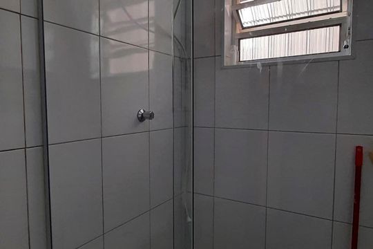 Banheiro de casa à venda com 5 quartos, 150m² em Vila Alpina, São Paulo
