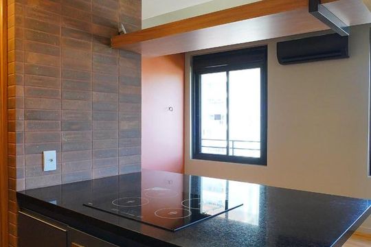 Cozinha de kitnet/studio à venda com 1 quarto, 40m² em Auxiliadora, Porto Alegre