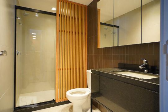 Banheiro de kitnet/studio à venda com 1 quarto, 40m² em Auxiliadora, Porto Alegre