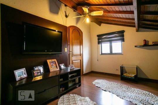 Sala de TV de casa à venda com 4 quartos, 400m² em Jardim Franca, São Paulo
