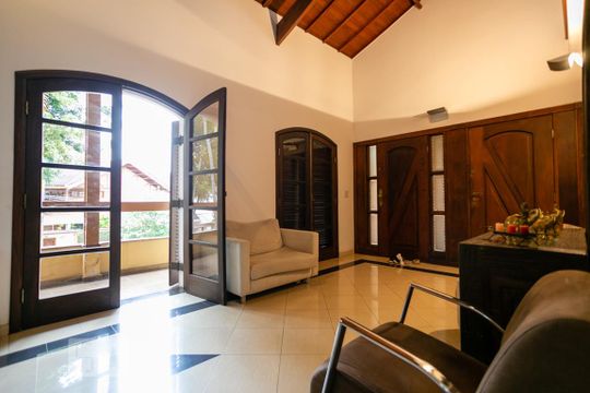 Sala de estar de casa à venda com 4 quartos, 400m² em Jardim Franca, São Paulo