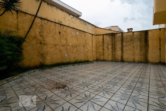 Quintal de casa à venda com 4 quartos, 400m² em Jardim Franca, São Paulo
