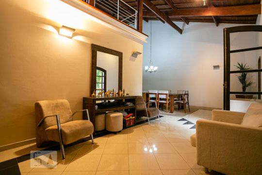Sala de estar de casa à venda com 4 quartos, 400m² em Jardim Franca, São Paulo