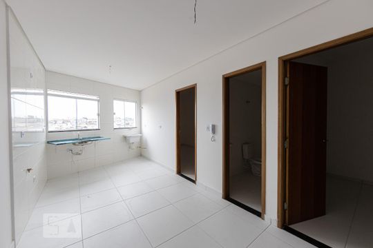 Sala, cozinha e área de serviço de apartamento à venda com 2 quartos, 70m² em Vila Santa Isabel, São Paulo