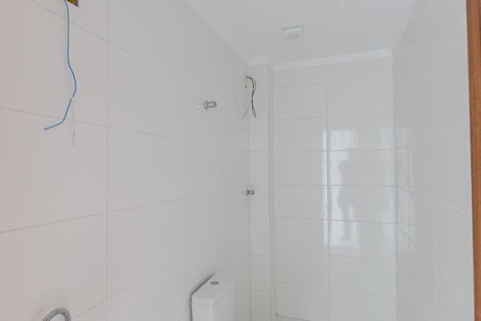 Banheiro Social de apartamento à venda com 2 quartos, 70m² em Vila Santa Isabel, São Paulo