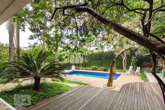 Piscina de casa à venda com 4 quartos, 720m² em Cidade Jardim, São Paulo