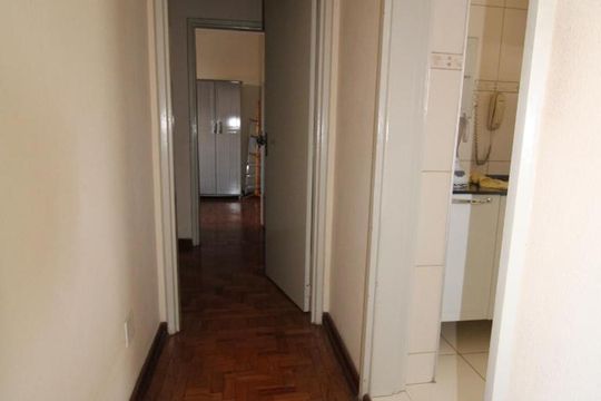 Corredor de apartamento à venda com 2 quartos, 126m² em Centro, Campinas