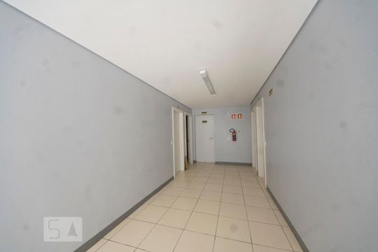 Corredor de apartamento para alugar com 2 quartos, 66m² em Rondônia, Novo Hamburgo