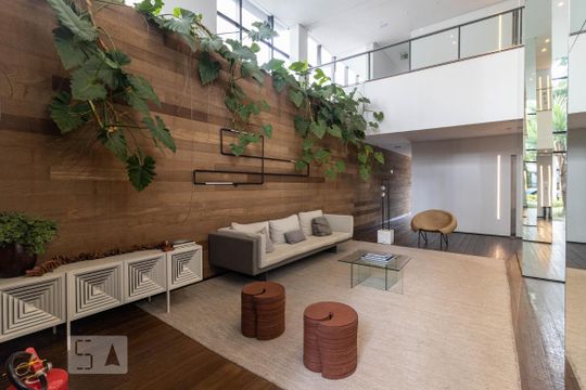 Área comum do prédio de kitnet/studio para alugar com 1 quarto, 45m² em Moema, São Paulo