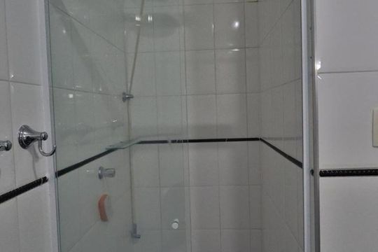 Banheiro de apartamento à venda com 2 quartos, 78m² em Perdizes, São Paulo