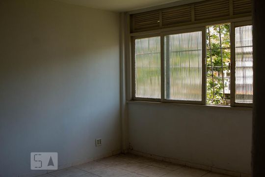 Sala de apartamento à venda com 3 quartos, 76m² em Fonseca, Niterói