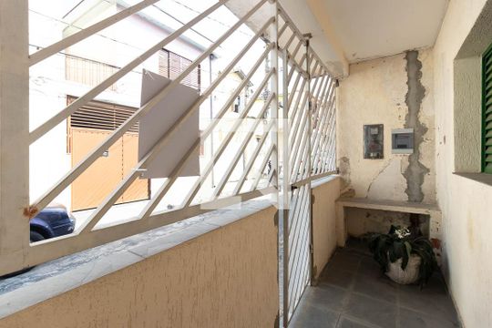 Entrada de casa para alugar com 2 quartos, 100m² em Tucuruvi, São Paulo