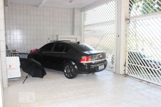 Garagem de casa à venda com 4 quartos, 300m² em Vila Campanela, São Paulo