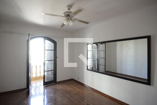 Suíte 1 de casa para alugar com 4 quartos, 230m² em Vila Dom Pedro I, São Paulo