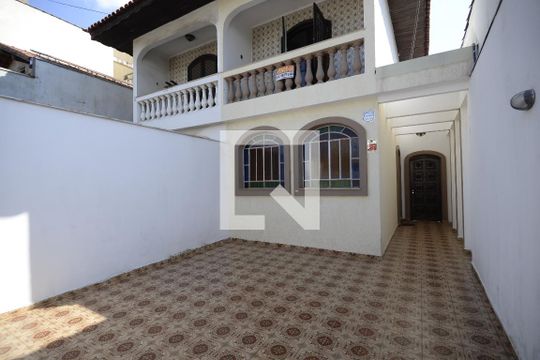Garagem de casa para alugar com 4 quartos, 230m² em Vila Dom Pedro I, São Paulo