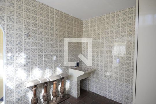 Área de Serviço de casa para alugar com 4 quartos, 230m² em Vila Dom Pedro I, São Paulo