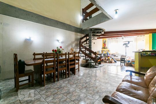 Sala de casa para alugar com 3 quartos, 350m² em Jardim Textil, São Paulo