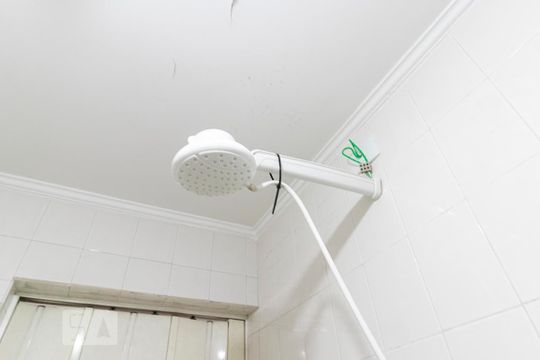Banheiro Suíte 3 de casa para alugar com 3 quartos, 350m² em Jardim Textil, São Paulo