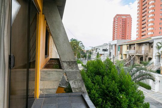 Hall de Acesso aos Quartos - Varanda de casa para alugar com 3 quartos, 350m² em Jardim Textil, São Paulo