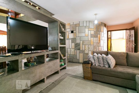 Sala de casa para alugar com 3 quartos, 350m² em Jardim Textil, São Paulo