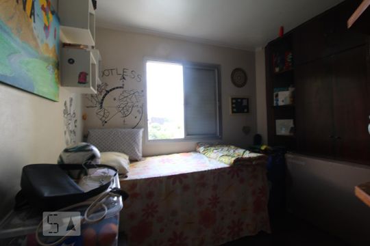 Quarto 2 de apartamento para alugar com 2 quartos, 55m² em Jardim São Luís, São Paulo