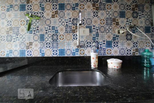 Pia da cozinha de apartamento para alugar com 2 quartos, 55m² em Jardim São Luís, São Paulo