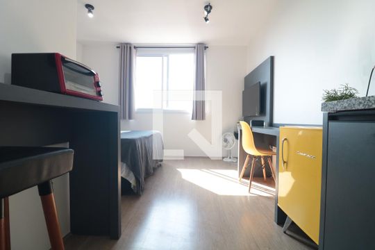 Quarto e Cozinha  de kitnet/studio à venda com 1 quarto, 20m² em Brás, São Paulo