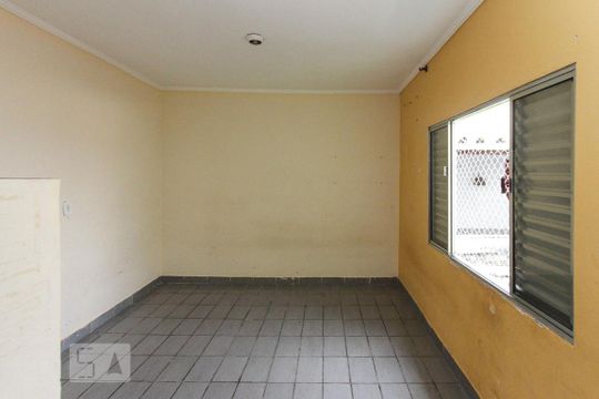Suite de casa para alugar com 1 quarto, 50m² em Vila Ivone, São Paulo