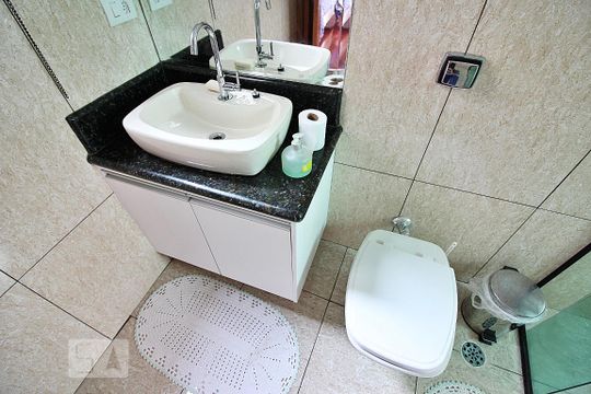 Banheiro do  Quarto 2 - Suíte de casa à venda com 3 quartos, 214m² em Nova Petrópolis, São Bernardo do Campo