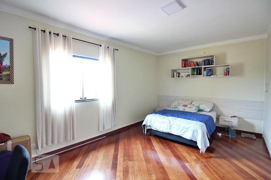 Quarto 1  de casa à venda com 3 quartos, 214m² em Nova Petrópolis, São Bernardo do Campo