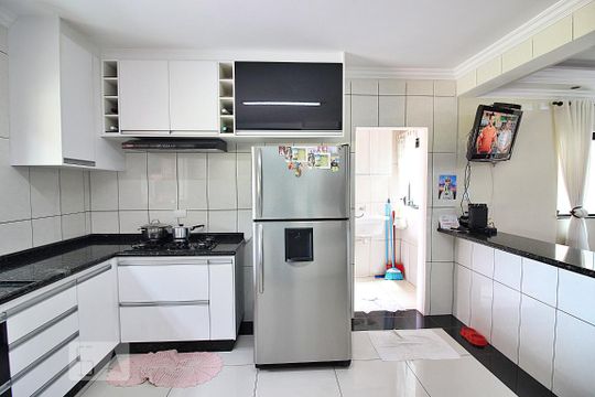 Cozinha de casa à venda com 3 quartos, 214m² em Nova Petrópolis, São Bernardo do Campo