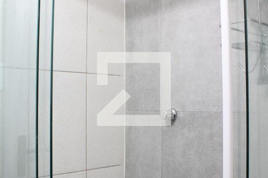 Banheiro de kitnet/studio à venda com 1 quarto, 33m² em Brás, São Paulo