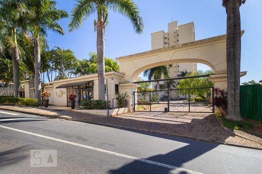 Fachada e portaria de apartamento para alugar com 3 quartos, 68m² em Mansões Santo Antônio, Campinas