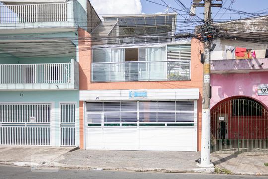 Fachada de casa à venda com 3 quartos, 238m² em Bandeiras, Osasco