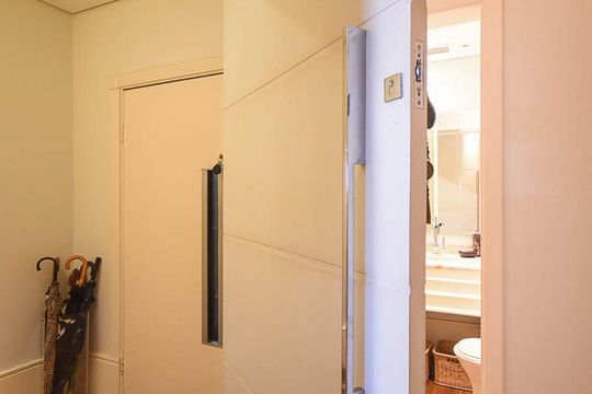 Hall de entrada de apartamento para alugar com 4 quartos, 240m² em Jardim Vitória Régia, São Paulo