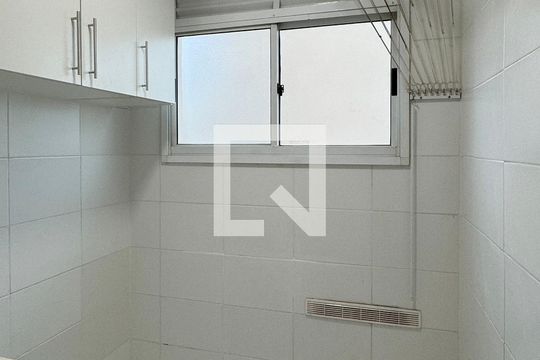 Área de Serviço de apartamento para alugar com 2 quartos, 51m² em Vila São João, Barueri