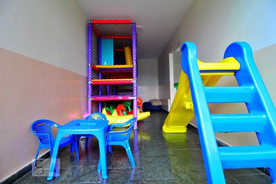 Brinquedoteca de apartamento para alugar com 3 quartos, 72m² em Jardim Santo André, Santo André