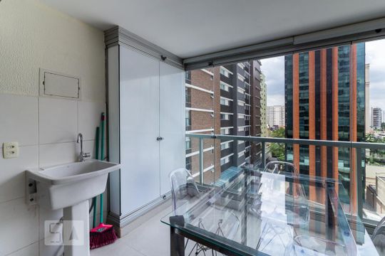 Área de Serviço de kitnet/studio para alugar com 1 quarto, 36m² em Indianópolis, São Paulo