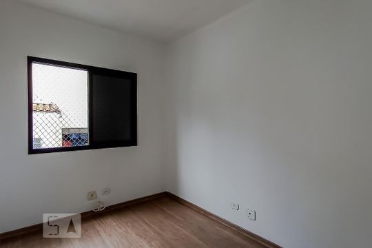 Quarto de apartamento à venda com 3 quartos, 69m² em Jardim Tupanci, Barueri