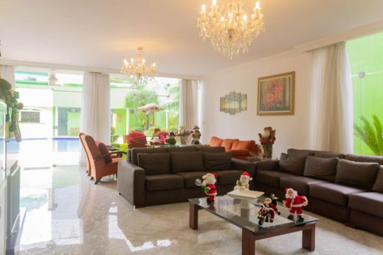 Sala de TV de casa à venda com 5 quartos, 1240m² em Socorro, São Paulo
