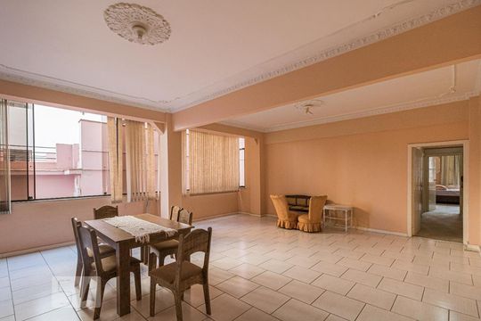 Apartamento à venda com 3 quartos, 176m² em Independência, Porto Alegre