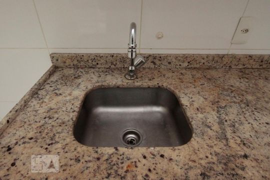 Cozinha de apartamento para alugar com 1 quarto, 36m² em Santa Efigênia, São Paulo