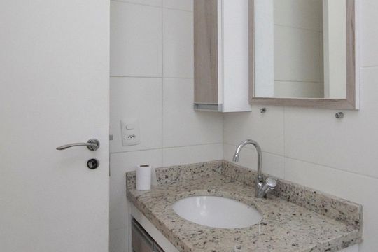 Banheiro da Suíte de apartamento para alugar com 1 quarto, 36m² em Santa Efigênia, São Paulo