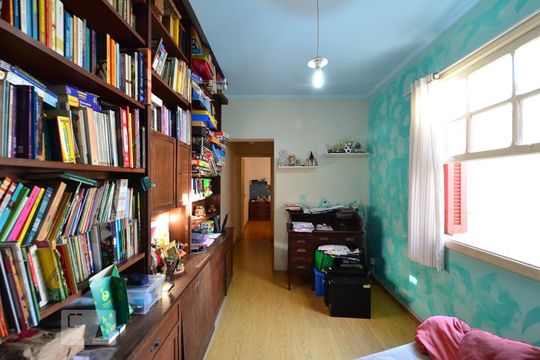 Corredor de casa à venda com 3 quartos, 170m² em Mirandópolis, São Paulo