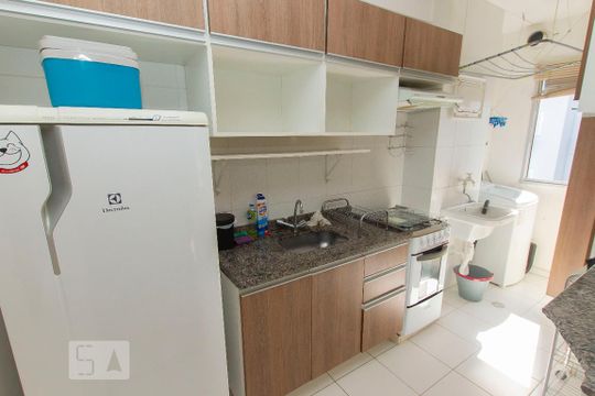 Cozinha de apartamento à venda com 3 quartos, 64m² em Passo das Pedras, Porto Alegre
